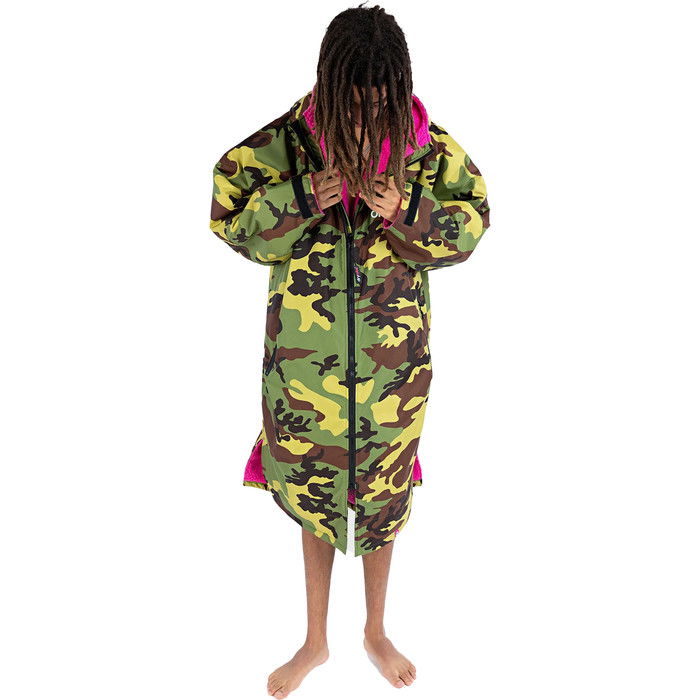 2024 Dryrobe Advance Long Sleeve Change Robe V3 DR104 - Camo / Pink